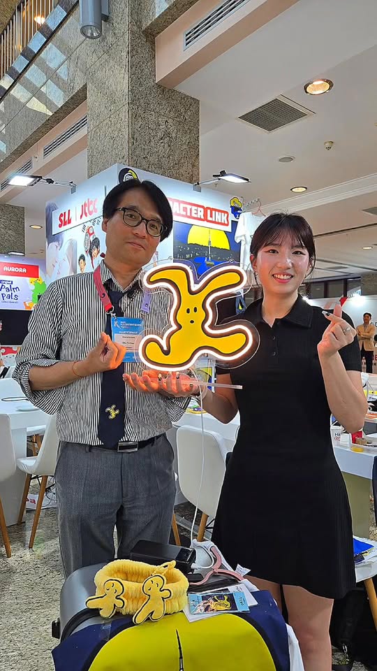 CEO Cho Taeyeon — Character Link booth, Ggomnyang-juka IP demo